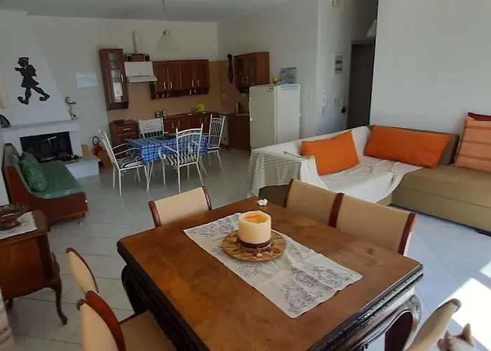 Prázdninový dům Oyrania -Μαυροβούνι Γυθείου- Σπίτι Με Θέα Mavrovoúnion