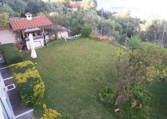 Oyrania -μαυροβούνι γυθείου- σπίτι με θέα * Μαυροβούνι